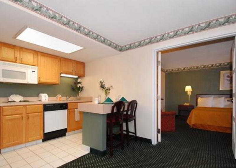 Quality Inn & Suites Lexington Exterior foto